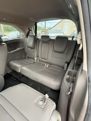 Used 2016 Honda Odyssey Touring Elite image 16
