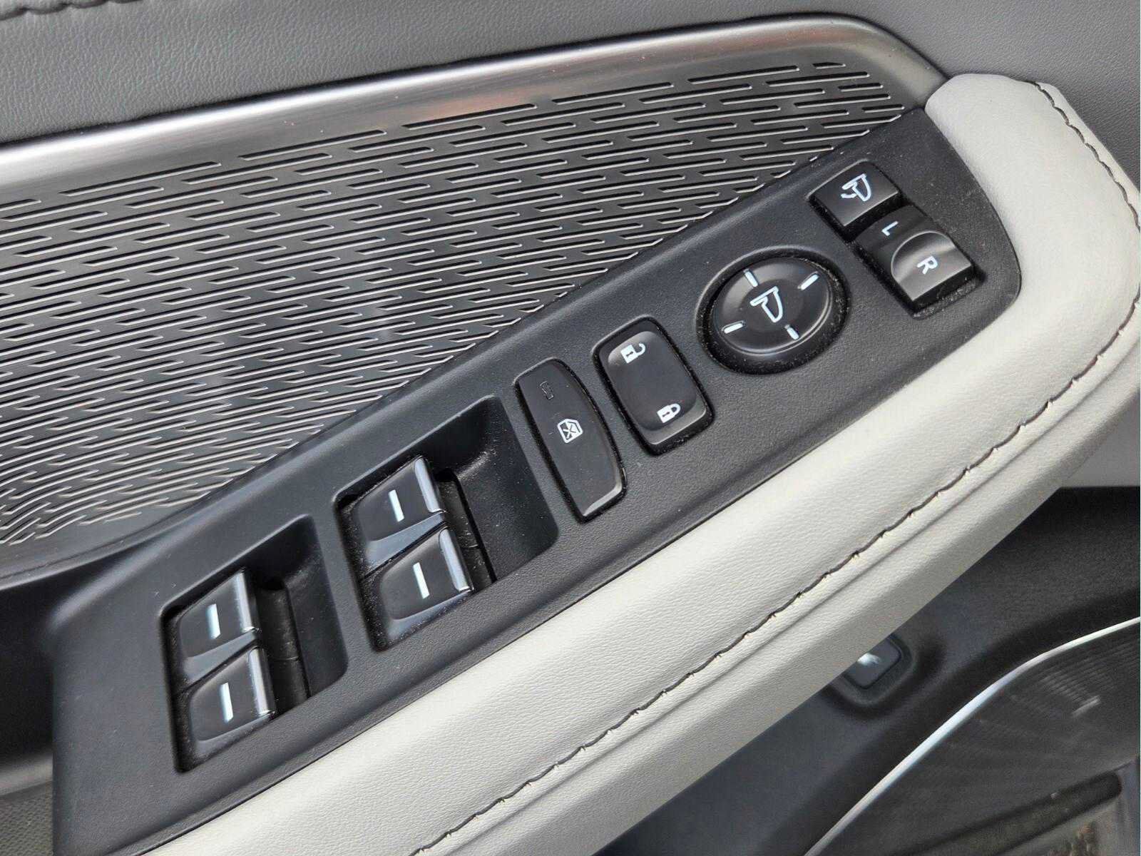 Used 2024 Acura MDX w/ Advance Package AWD/4WD image 34