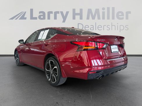 Used 2023 Nissan Altima 2.5 SR w/ SR Premium Package AWD/4WD image 3
