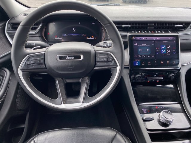 Used 2023 Jeep Grand Cherokee Limited AWD/4WD image 7