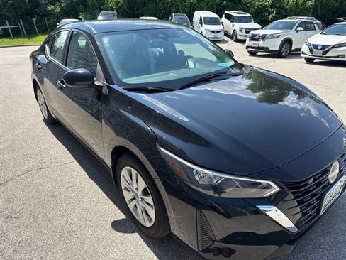 Used 2024 Nissan Sentra S FWD image 2