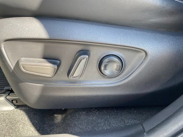 Certified 2019 Toyota RAV4 Limited w/ Advanced Technology Package AWD/4WD image 16
