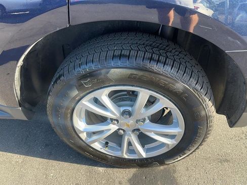 Used 2017 Chevrolet Equinox LT w/ Convenience Package image 15