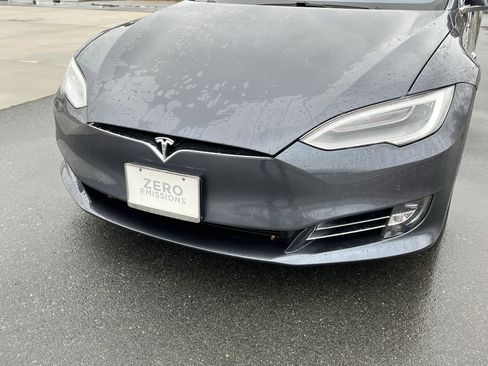 Used 2020 Tesla Model S Long Range Plus image 11