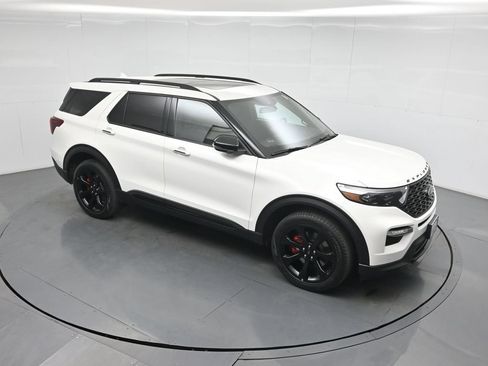 Certified 2023 Ford Explorer ST w/ Equipment Group 401A AWD/4WD image 36
