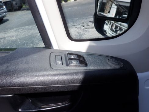 Used 2019 RAM ProMaster 1500 FWD image 12