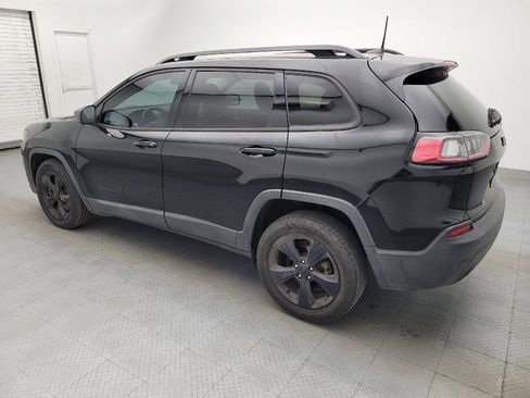 Used 2019 Jeep Cherokee Latitude Plus image 3
