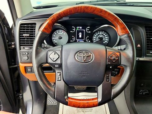 Used 2020 Toyota Sequoia Platinum RWD image 14