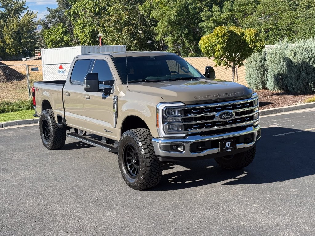Used 2026 Ford F250 Lariat AWD/4WD image 2