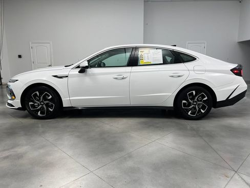 Used 2025 Hyundai Sonata SEL FWD image 5
