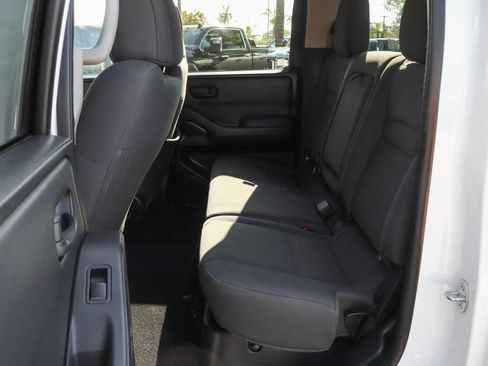 Used 2022 Nissan Frontier S w/ Technology Package RWD image 38