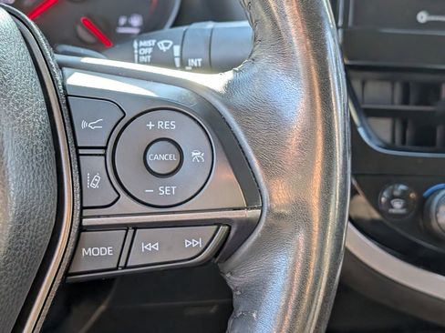 Used 2022 Toyota Camry XSE image 27