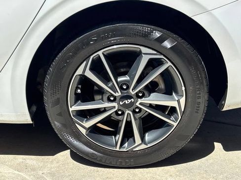 Used 2023 Kia Forte LXS FWD image 30