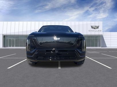 New 2027 Cadillac Vistiq Sport w/ LPO, Floor Liner Package