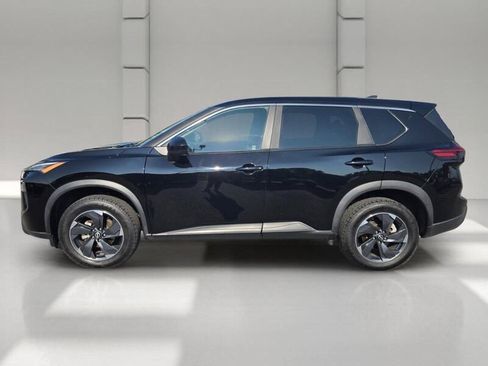 Used 2024 Nissan Rogue SV AWD/4WD image 4