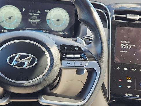 Certified 2024 Hyundai Tucson Limited AWD/4WD image 16