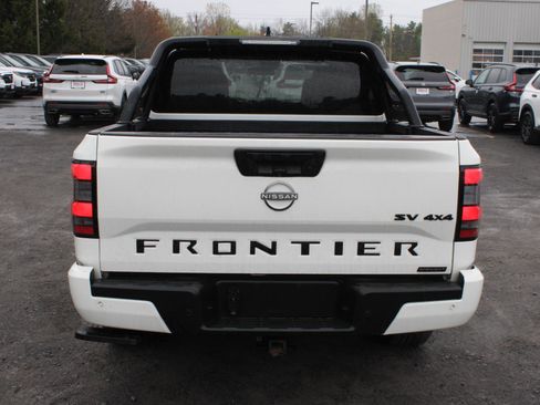 Used 2023 Nissan Frontier SV w/ Midnight Edition Package AWD/4WD image 6