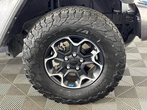 Certified 2023 Jeep Wrangler Unlimited Rubicon 4xe w/ Cold Weather Group AWD/4WD image 49