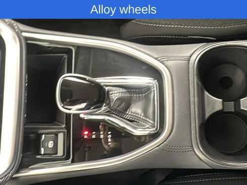 Certified 2025 Subaru Outback Premium image 32