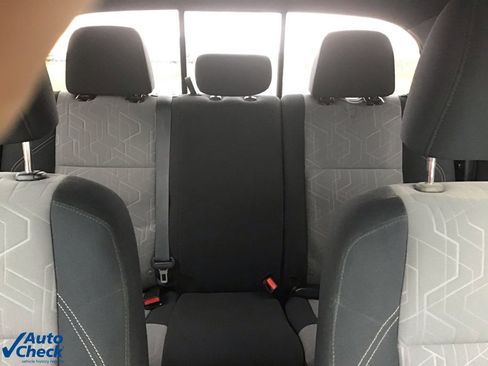 Used 2023 Toyota Tacoma TRD Off-Road image 17