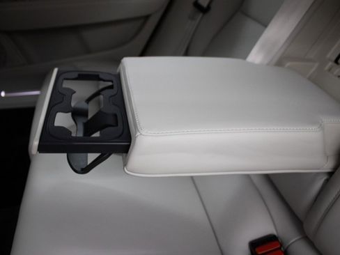 Certified 2025 Volvo S90 B6 Ultra image 28