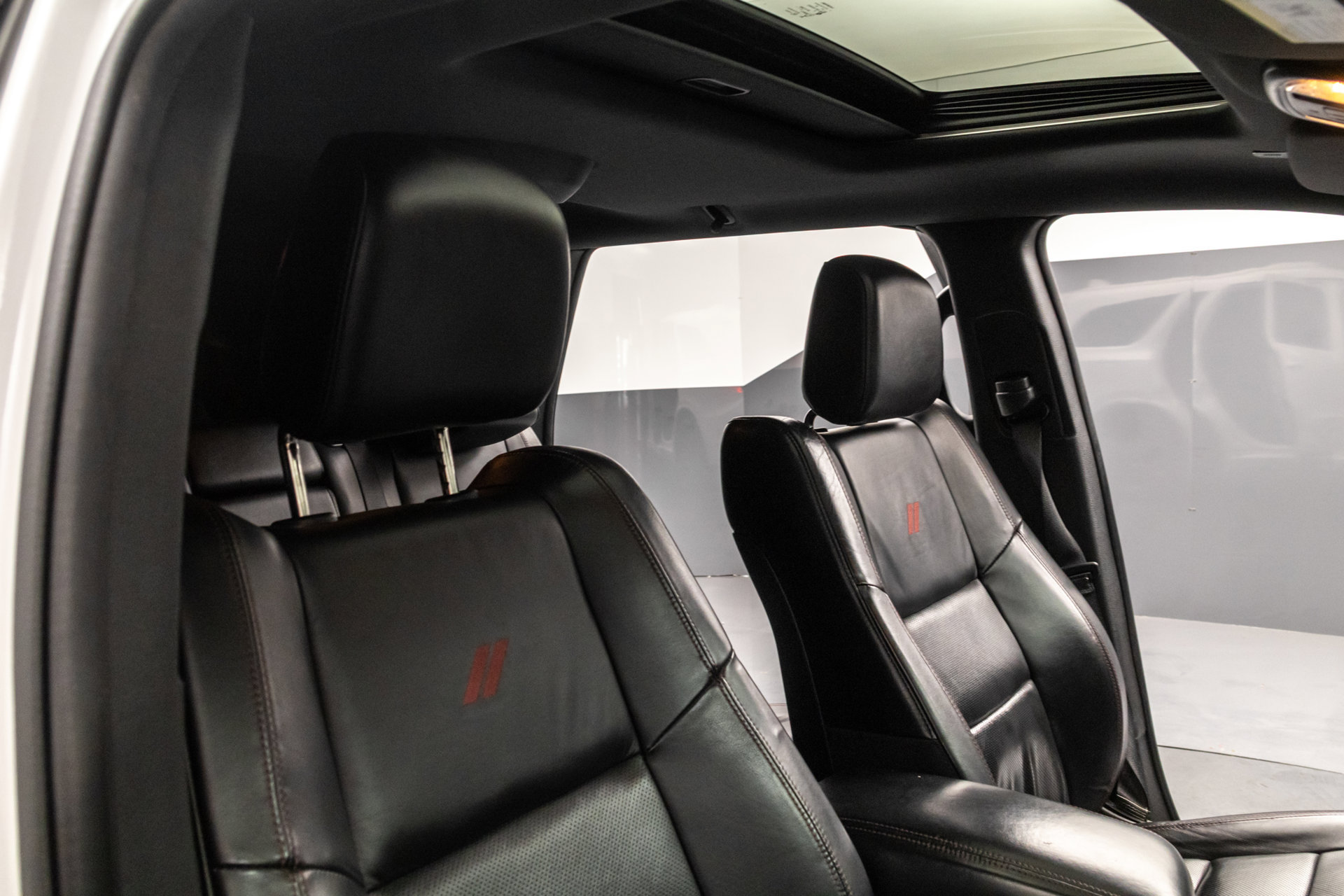 Used 2021 Dodge Durango R/T w/ Blacktop Package AWD/4WD image 42