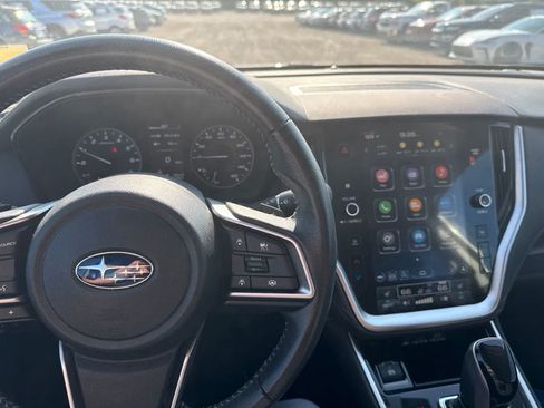 Used 2024 Subaru Outback Premium AWD/4WD image 19