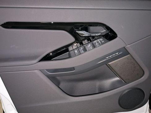 New 2026 Land Rover Range Rover Evoque S AWD/4WD image 11