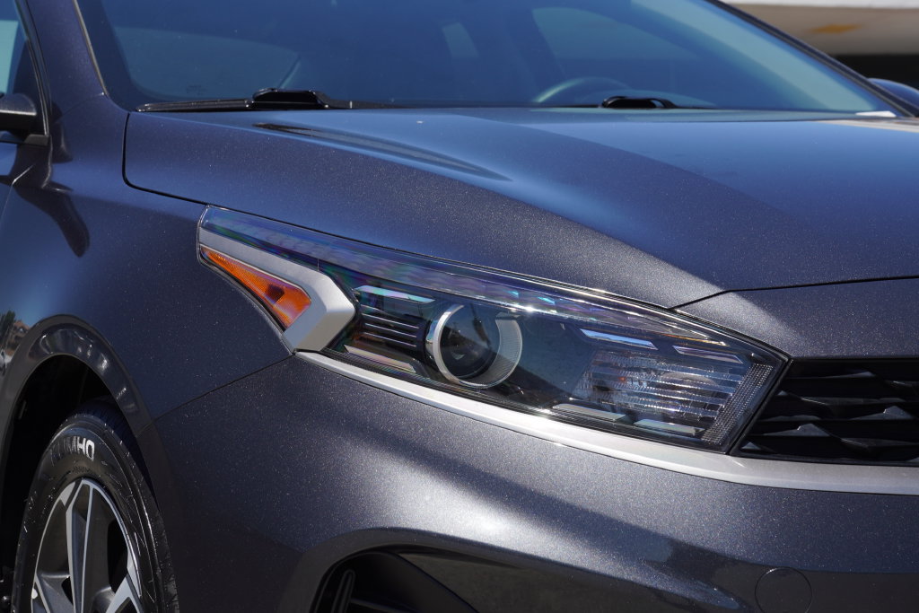 Used 2024 Kia Forte LXS w/ LXS Technology Package FWD image 12