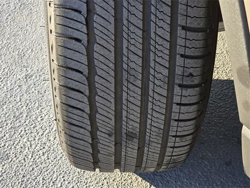 New 2025 Lincoln Corsair FWD w/ Equipment Group 101A image 11