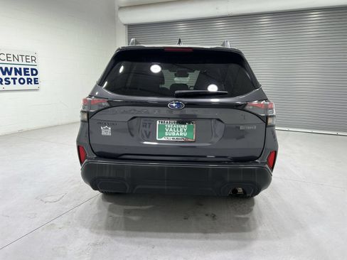 Certified 2025 Subaru Forester Premium AWD/4WD image 7