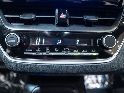 Certified 2025 Toyota Corolla LE image 24