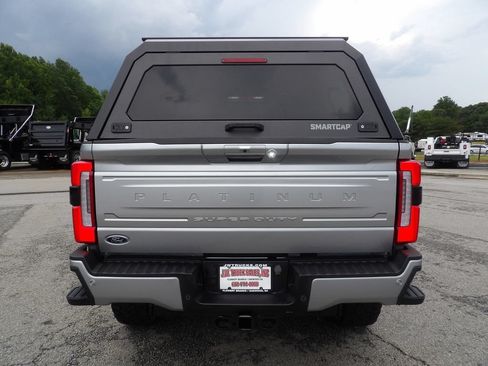 Used 2023 Ford F250 Platinum w/ Tremor Off-Road Package AWD/4WD image 6