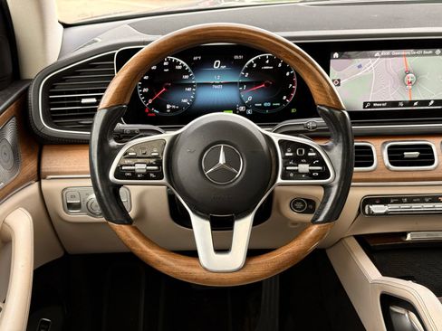 Used 2021 Mercedes-Benz GLS 450 4MATIC image 35