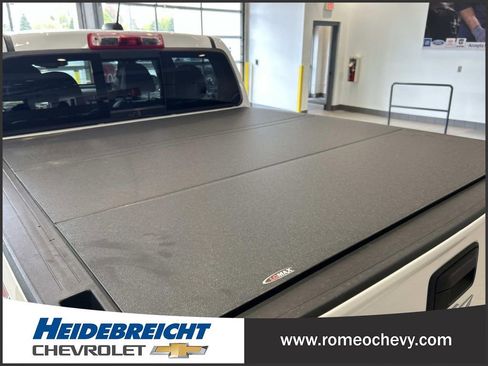 Used 2018 Chevrolet Colorado Z71 AWD/4WD image 34