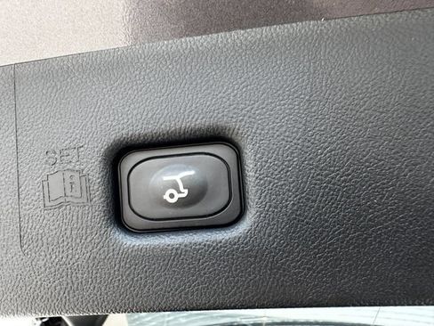 Certified 2023 Lincoln Nautilus Reserve AWD/4WD image 44