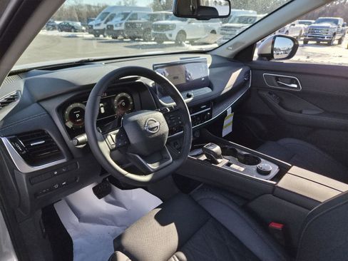 New 2026 Nissan Rogue Platinum w/ Platinum Premium Package image 9