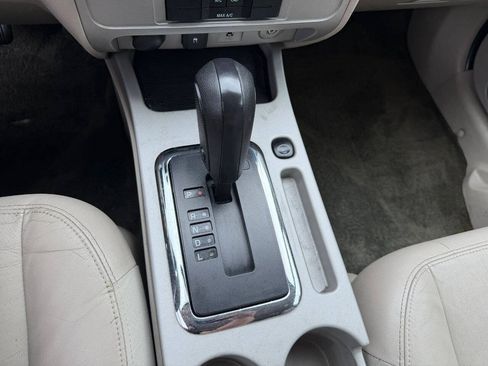 Used 2010 Ford Escape XLT FWD image 14