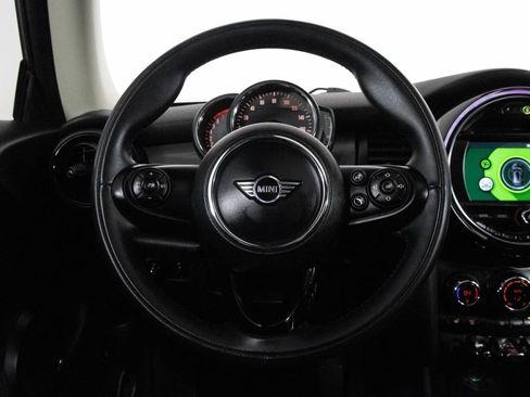 Used 2020 MINI Cooper 2-Door Hardtop image 27