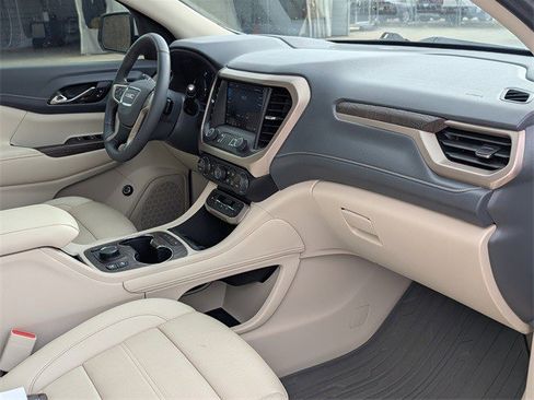 Certified 2023 GMC Acadia Denali w/ Denali Ultimate Package image 23