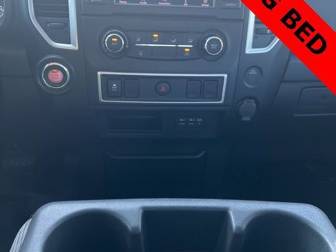 Used 2019 Nissan Titan S image 15