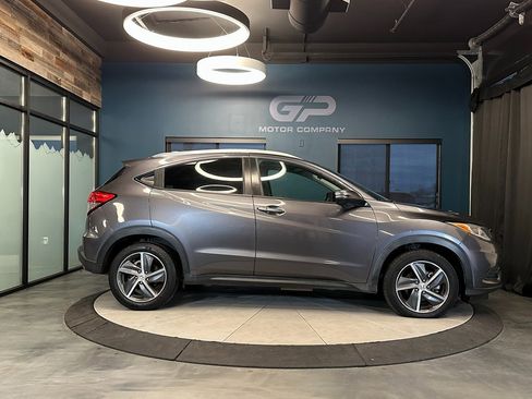 Used 2021 Honda HR-V EX image 2