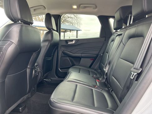 Used 2025 Ford Escape Platinum AWD/4WD image 10