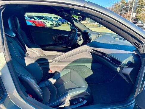 Used 2024 Chevrolet Corvette Z06 w/ Z07 Performance Package image 13