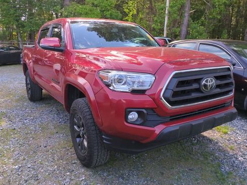 Used 2023 Toyota Tacoma SR5 w/ Technology Package AWD/4WD image 4