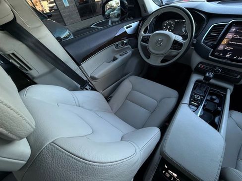 Used 2016 Volvo XC90 T6 Momentum w/ Momentum Plus Package image 49