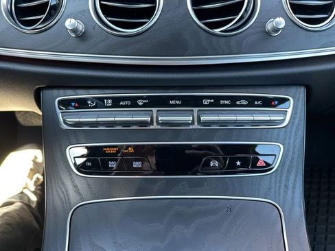 Used 2023 Mercedes-Benz E 350 4MATIC Sedan image 32