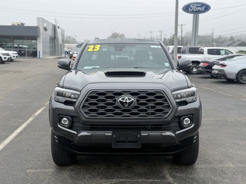 Used 2023 Toyota Tacoma 4x4 Double Cab image 7