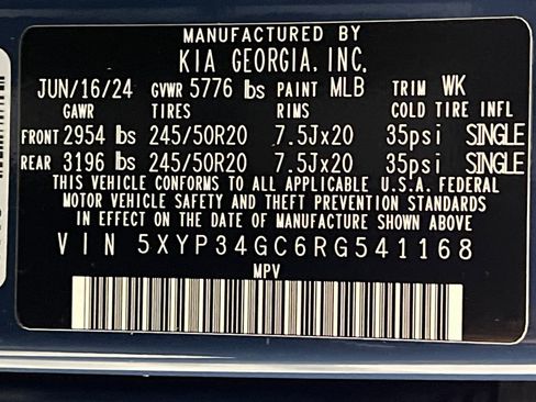 Used 2024 Kia Telluride EX w/ EX Captain's Chair Package image 88