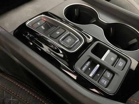 New 2025 Honda Pilot Sport image 22